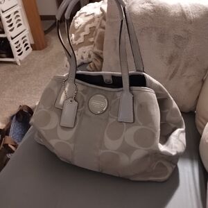 Coach Blueish Gray Signature Canvas Kisslock  Bag Sz 9.5 By 14